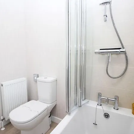 Gerendaház Hollicarrs - Long Lane