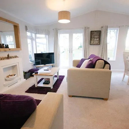 Lodge Hollicarrs - Long Lane York