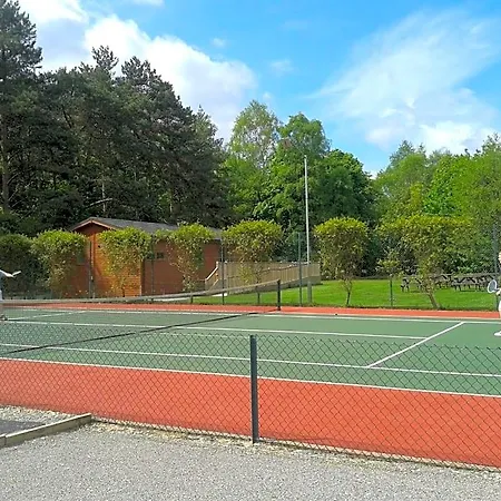 Hollicarrs - Long Lane Lodge *