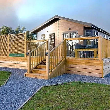 Hollicarrs - Long Lane Lodge