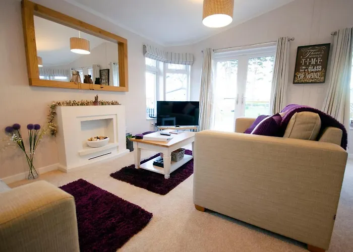 Hollicarrs - Long Lane * York