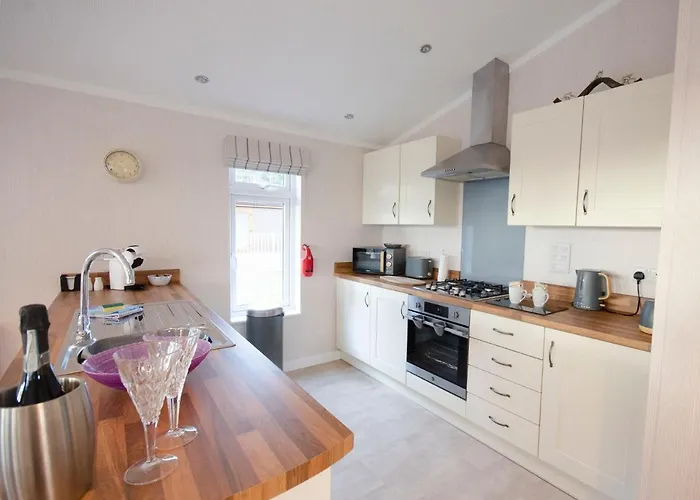 Alojamento de Turismo Selvagem Hollicarrs - Long Lane York