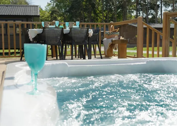 Alojamento de Turismo Selvagem Hollicarrs - Long Lane *