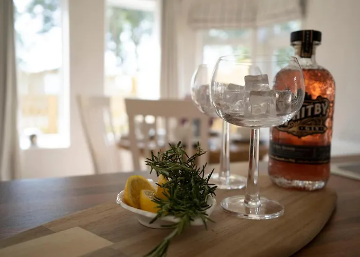 Hollicarrs - Long Lane *