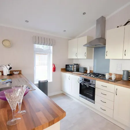 Lodge Hollicarrs - Long Lane York