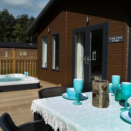 Lodge Hollicarrs - Long Lane