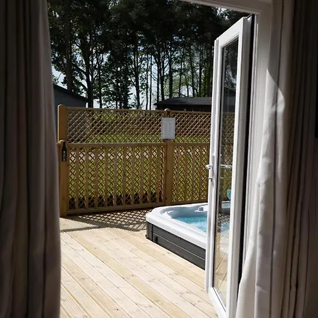 Hollicarrs - Long Lane * York